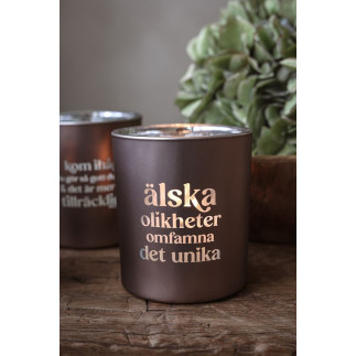 Majas Cottage Lykta Älska olikheter... inkl. Gåvobox