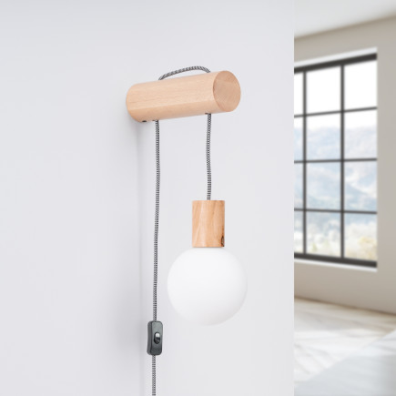 Vägglampa NIBMI G9 med strömbrytare
