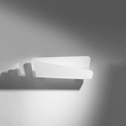 Vägglampa BASCIA vit